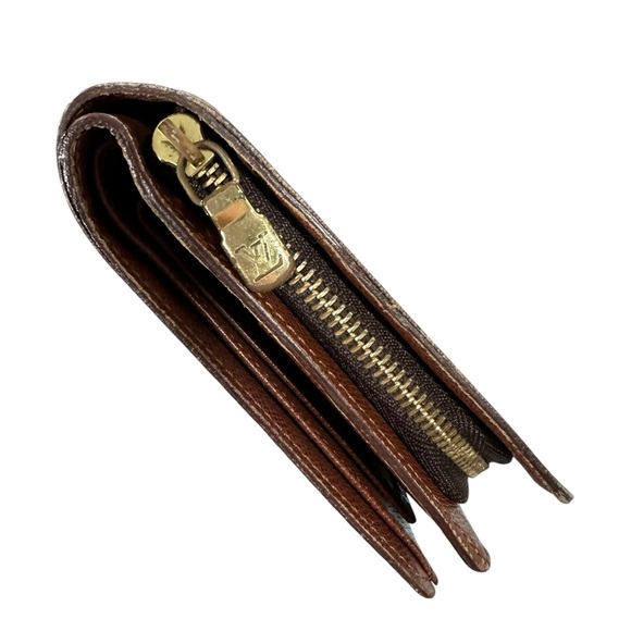 Louis Vuitton Monogram Zippy Wallet Passport Organizer - Picture 11 of 15